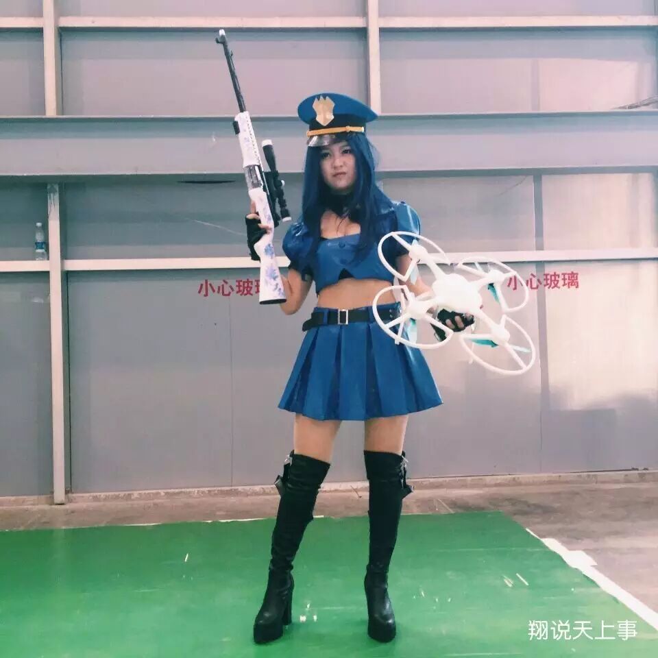 成都ACG漫展 | 無人機(jī)一亮相，漫展的coser都來合影了 