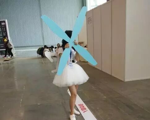 動(dòng)漫節(jié)無(wú)人機(jī)實(shí)力搶鏡，漫友們都hold不住了