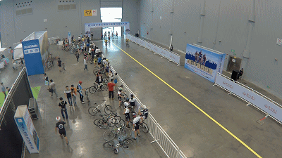 到底何方“妖孽"? | 成都車展狂風(fēng)四起-航拍無人機(jī)