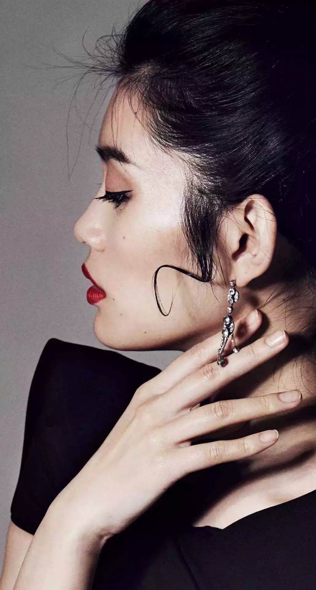刘亦菲:美了这么多年,发型越来越漂亮