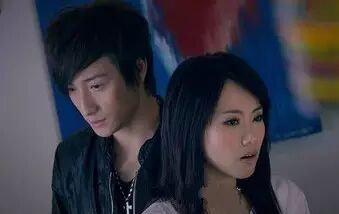 邓丽欣和方力申十年相爱,最终还是难逃分手的结局...