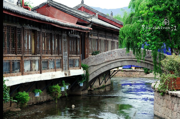 回眸的一瞬间，明白了爱情。801 / 作者:碧澄匀 / 帖子ID:116043