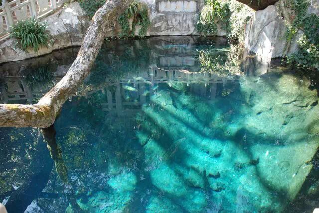 回眸的一瞬间，明白了爱情。518 / 作者:碧澄匀 / 帖子ID:116043