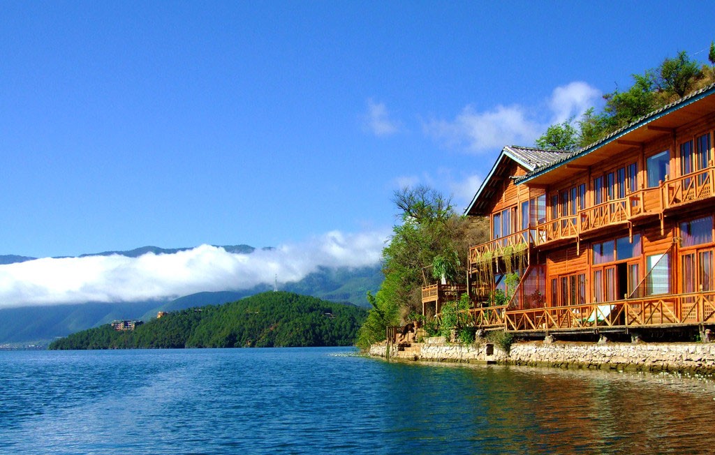 回眸的一瞬间，明白了爱情。296 / 作者:碧澄匀 / 帖子ID:116043