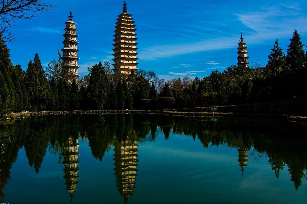 回眸的一瞬间，明白了爱情。809 / 作者:碧澄匀 / 帖子ID:116043