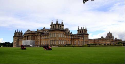 准哭了！学霸的暑假VS学渣的暑假