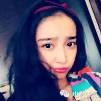 【香气袭人】殷叶子又在欢乐玩自拍   直发变卷发惊煞眼球