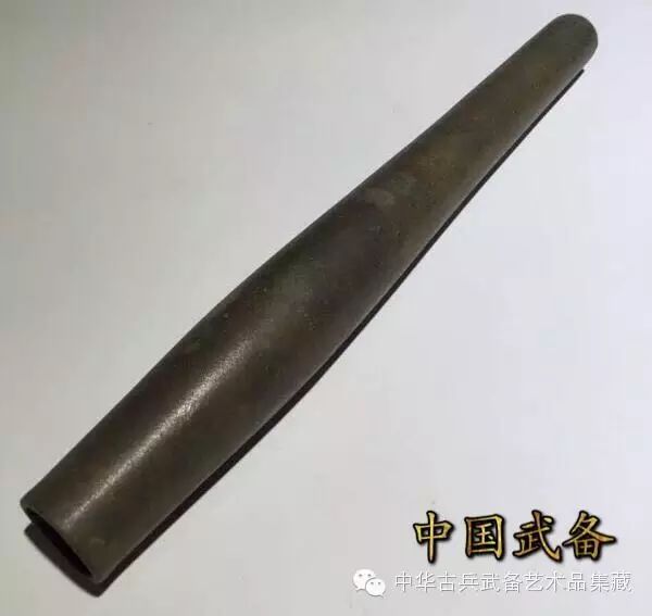 由已知资料可知,此类铜手铳,下限为嘉靖,甚至只会更早.