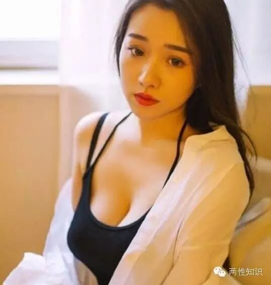 两性知识:女人什么样的乳房最美?-怀孕期