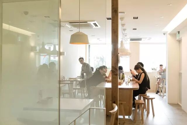 Excuse me,这是比无印良品还性冷淡的吉野家？