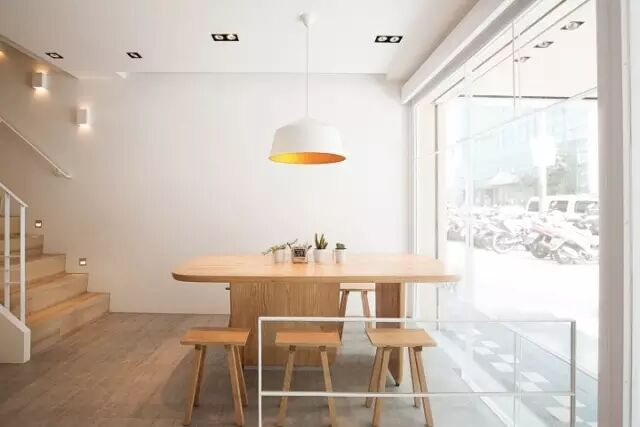 Excuse me,这是比无印良品还性冷淡的吉野家？