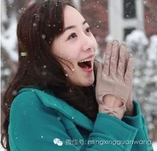 王思聪这个生气起来连自己都骂的人  却不骂这些明星 背景...