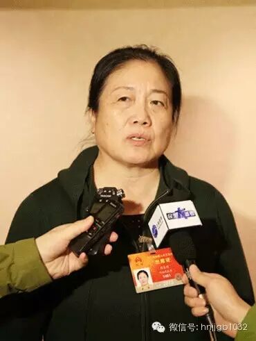 全國人大代表、河南省工商行政管理局局長、黨組書記周春艷