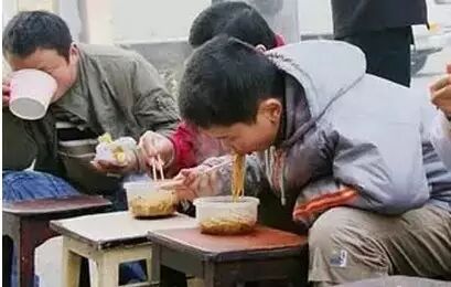 告诉大家一条明天即将发生的噩耗959 / 作者:红通通 / 帖子ID:112267