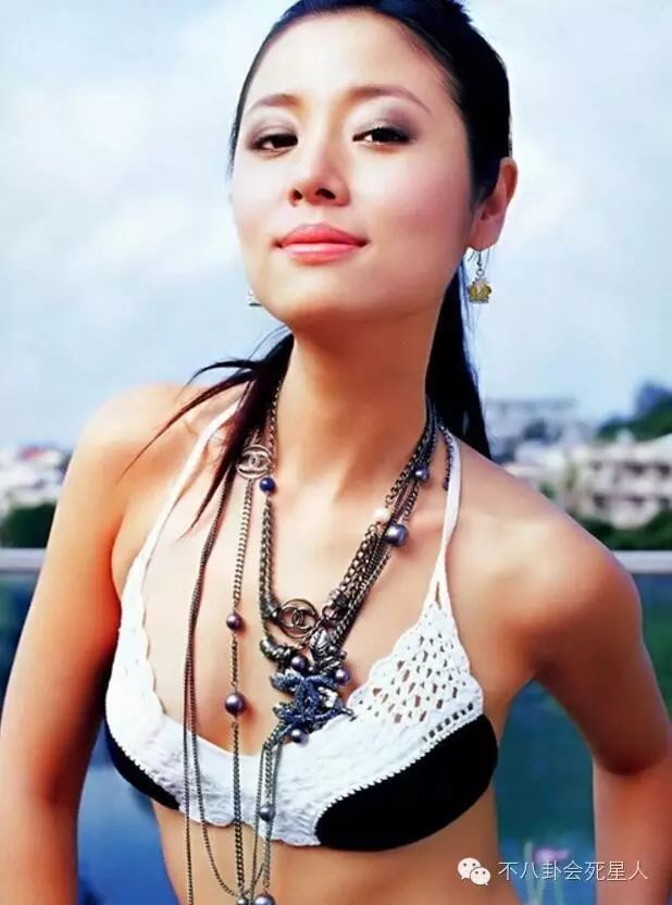 人妻林心如20年前绝密泳装照,把比基尼穿出了绝世清纯