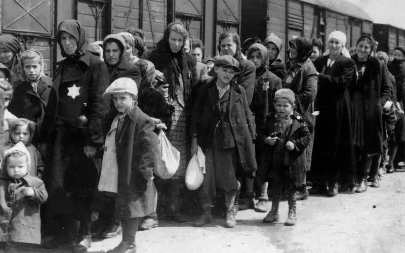 5万名匈牙利犹太人驱逐到奥斯维辛集中营的行动,其中约30万人一抵达就