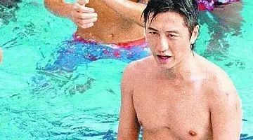 庾澄庆求婚小14岁女主播!