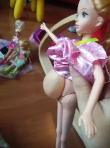 让芭比娃娃怀孕,亏他想得出来……-怀孕期