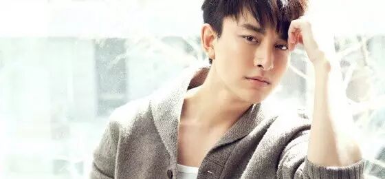 贾乃亮庆32岁生日:我是世上最幸福的男人