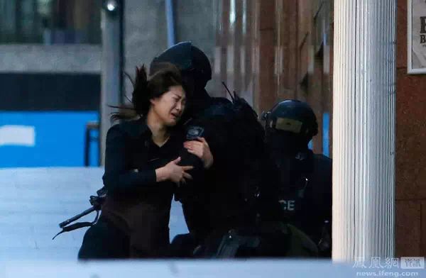 悉尼劫持事件心理分析:面对劫匪该如何自救?,井冈山大学梧桐树下