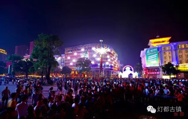 【灯光文化节】去年灯都照亮了世界，今年呢？