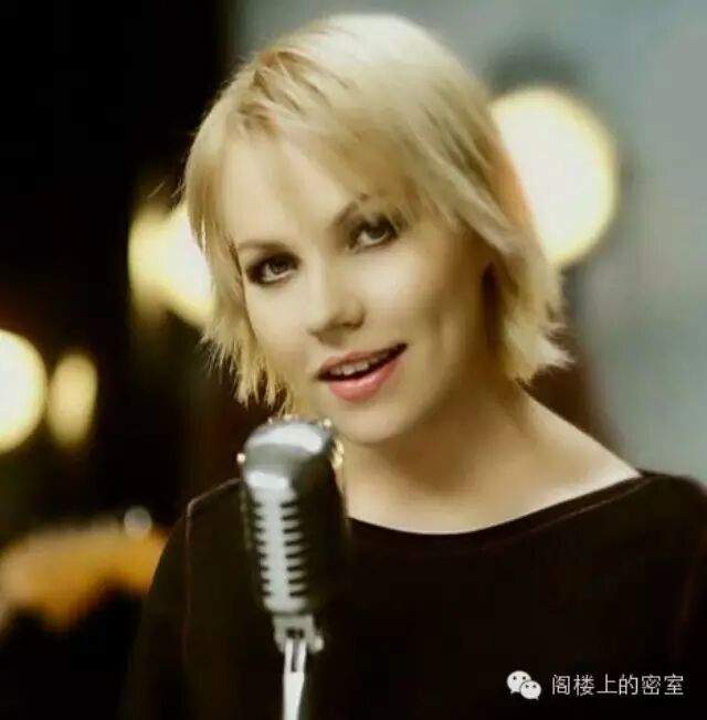 (听歌)好歌好心情《Sitting Down Here》Lene Marlin