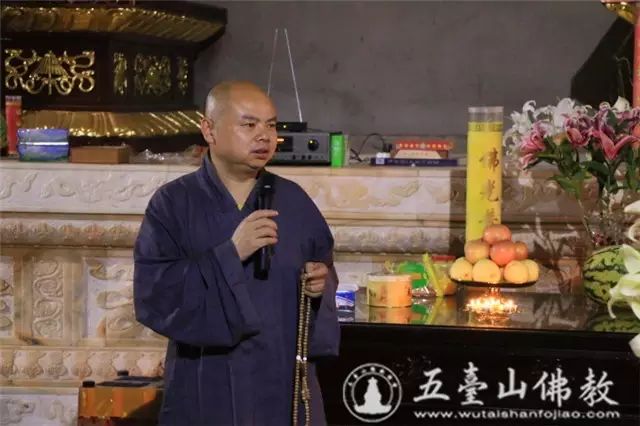 存海法师在五台山三塔寺为僧俗两众开示