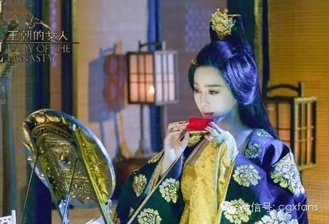 都说范冰冰是“戏不够,胸来凑”,范爷终于发飙了!