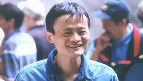 马云最穷的时候说过的一段话,让他发财的竟是这7个字!