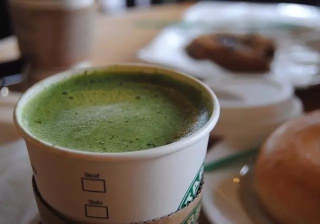 green tea matcha latte