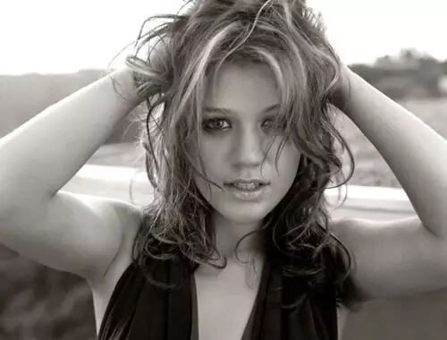 10首最配雨天的咖啡音乐,一起让耳朵怀孕吧-怀孕期