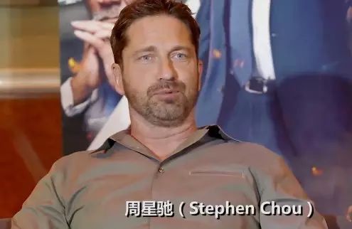 周星驰的表演能让所有人都感受到他的幽默,这就是电影所...