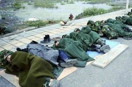 对他们,我们必须心怀敬意 - 遷客樵夫 - 遷客樵夫
