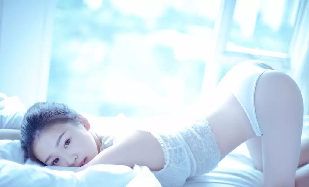 我天!贾乃亮背着李小璐与其他女子开房!