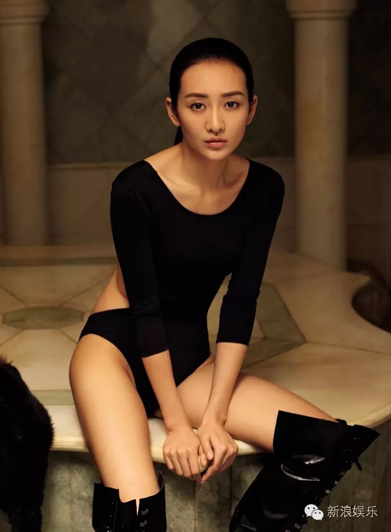 攻一脸!"新国民老公"王鸥硬是靠可男可女的美颜,在时装周杀出一条血路