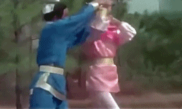 来看看男神们是怎么通过眉目传情的!