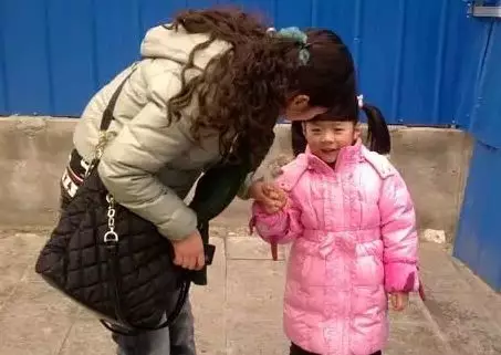 一个富翁收养了一名孤儿,谁知:亿万资产和他的儿子最后都被… - 小谷 - 博公英(小谷摄影欢迎你) 一个富翁收养了一名孤儿,谁知:亿万资产和他的儿子最后都被… - 小谷 - 博公英(小谷摄影欢迎你)