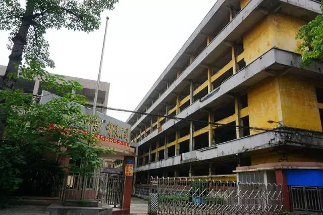 廣州市印刷畫冊(cè)_廣州畫冊(cè)印刷報(bào)價(jià)_畫冊(cè)印刷首選廣州粵錦