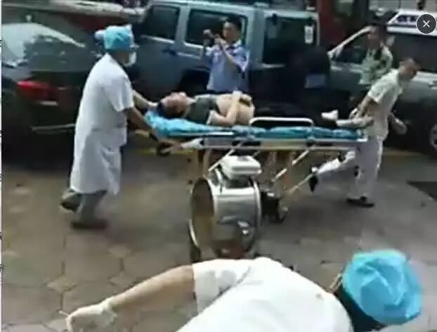 是谁在逼灯饰老板“跳楼”？