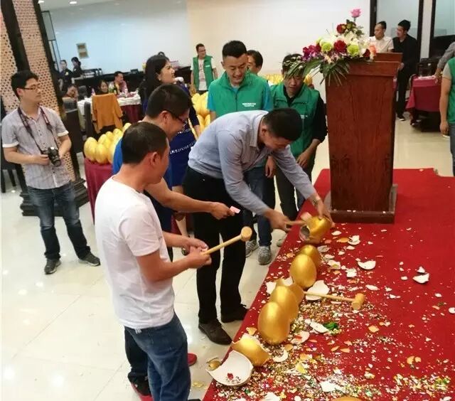 超预期｜鸿雁电器杭州订货会大丰收！