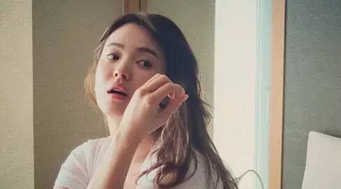 宋慧乔 待机二十年的少女脸是怎么修炼的?