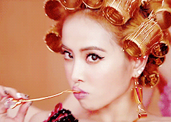 蔡依林最大的贡献,不是淋语,也不是地才蓝表情包.