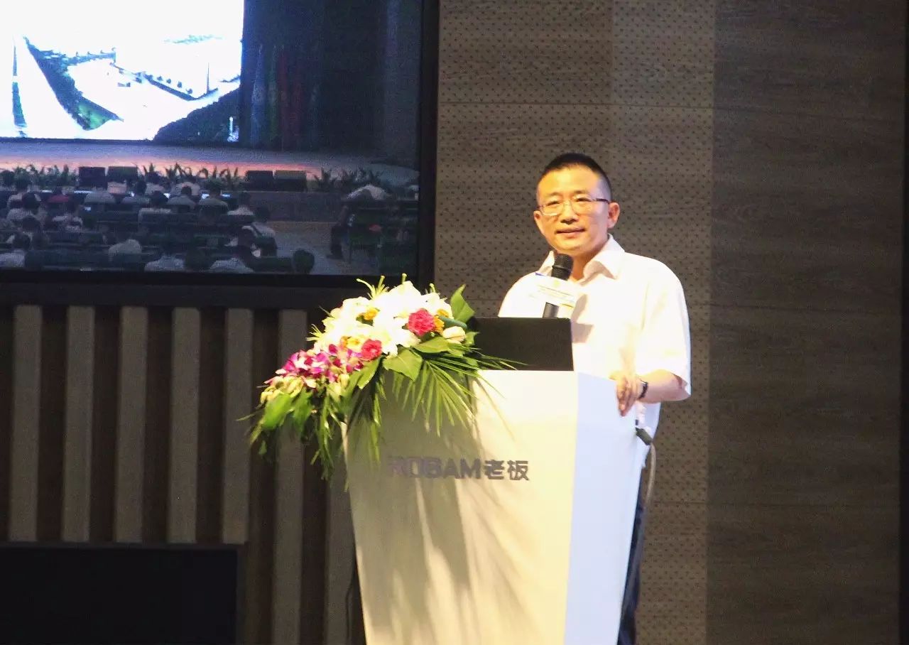 老板电器副总裁 何亚东
