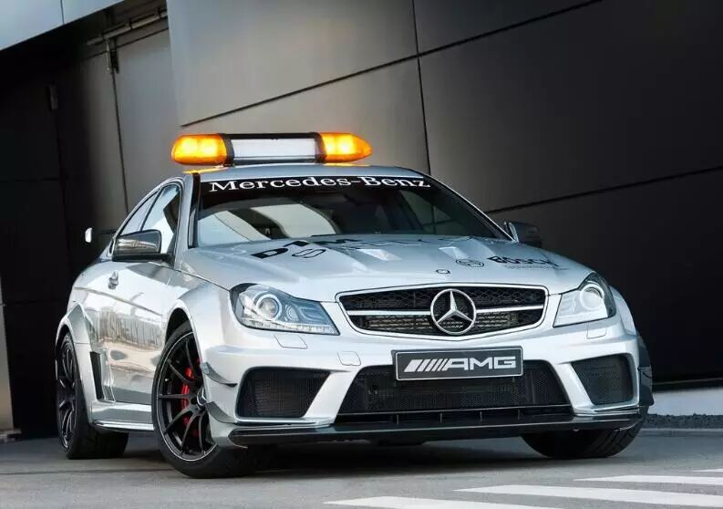 2012年,c63 amg coupe black series 此图为dtm安全车.