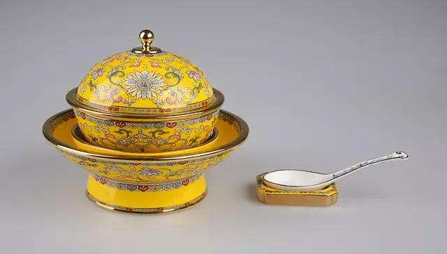 国宴餐具 太长脸了 - 斩云剑 - 斩云剑的博客 国宴餐具 太长脸了 - 斩云剑 - 斩云剑的博客