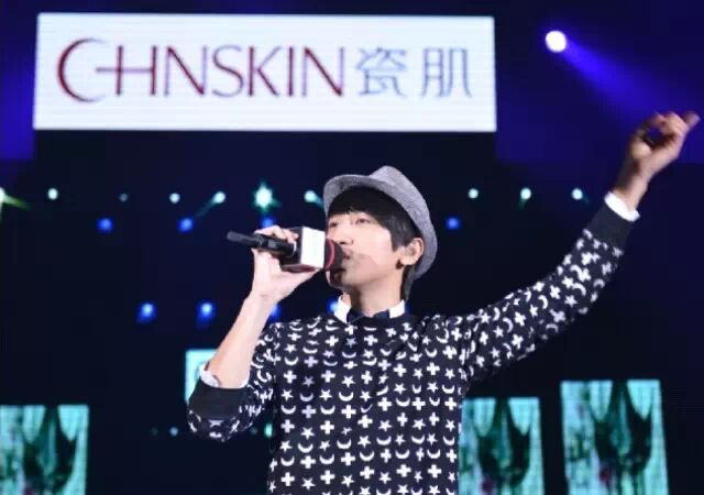 后弦、张阳阳现身瓷肌SING女团沈阳决赛,暖心发声