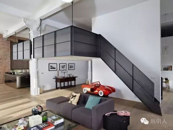 【室内设计】荷兰一座工业风格的寓所