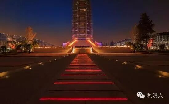 【乐雷光电】南京金陵大报恩寺遗址公园白天流光塔影夜间琉璃溢彩