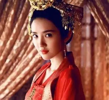 演技比赵丽颖好长相比郑爽美,演反派红了,演正派却被人...