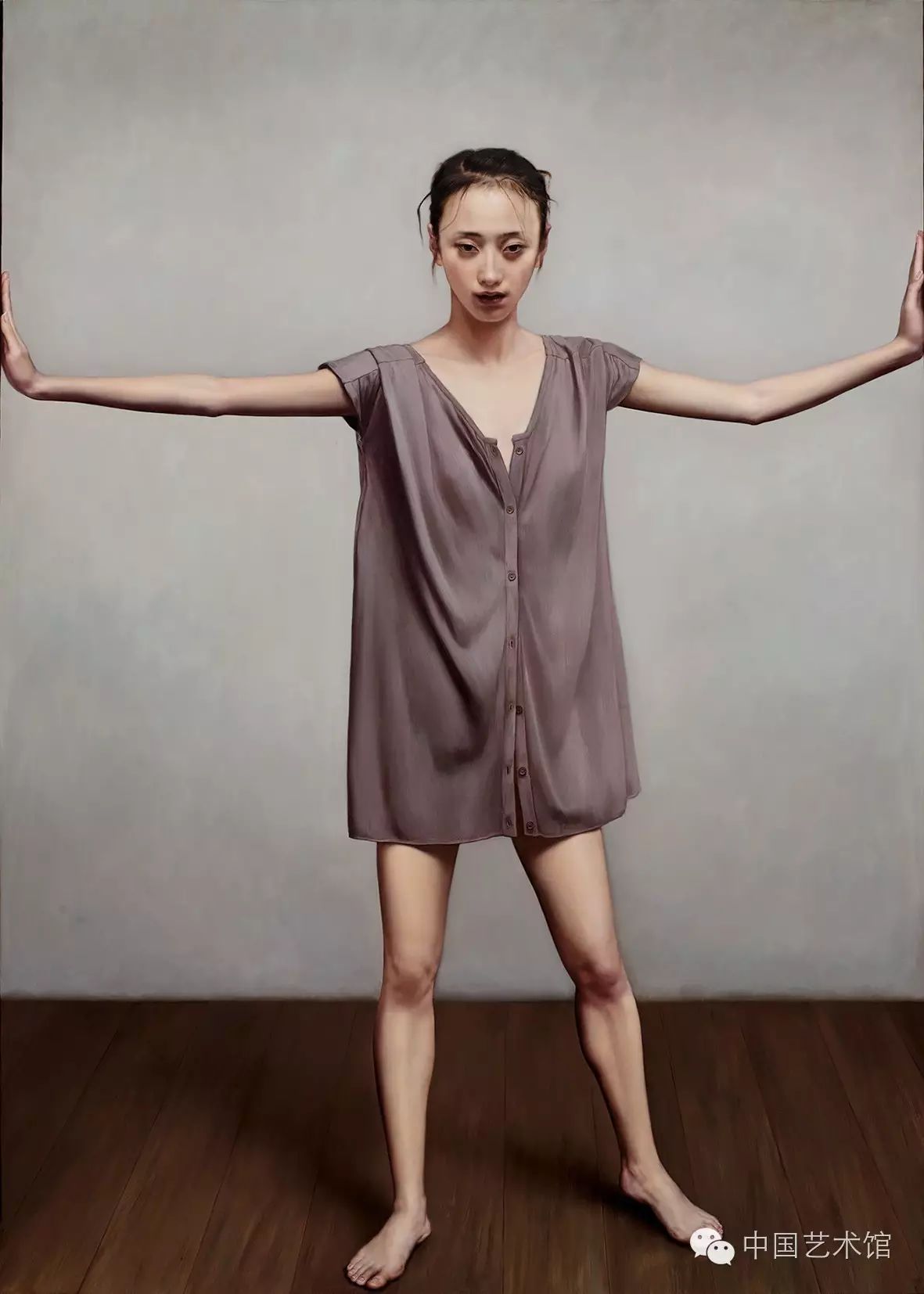 读李贵君作品的人常常会认识到两点,一是女性的主题,二是理想中的